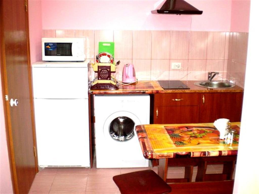 "City Center Chkalov-Sadovaya: Two-Story Wi-Fi House" Mykolaiv Room photo